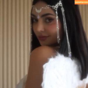 Nyvi Estephan photo #0917