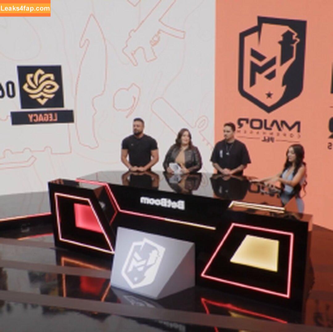 Nyvi Estephan / Discussão / nyviestephan leaked photo photo #1002