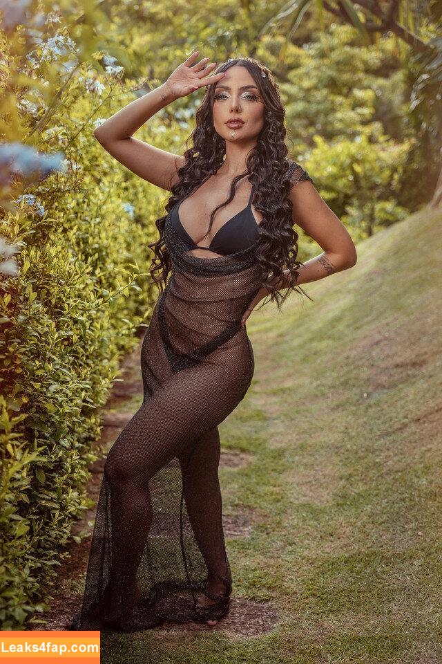 Nyvi Estephan / Discussão / nyviestephan leaked photo photo #1021