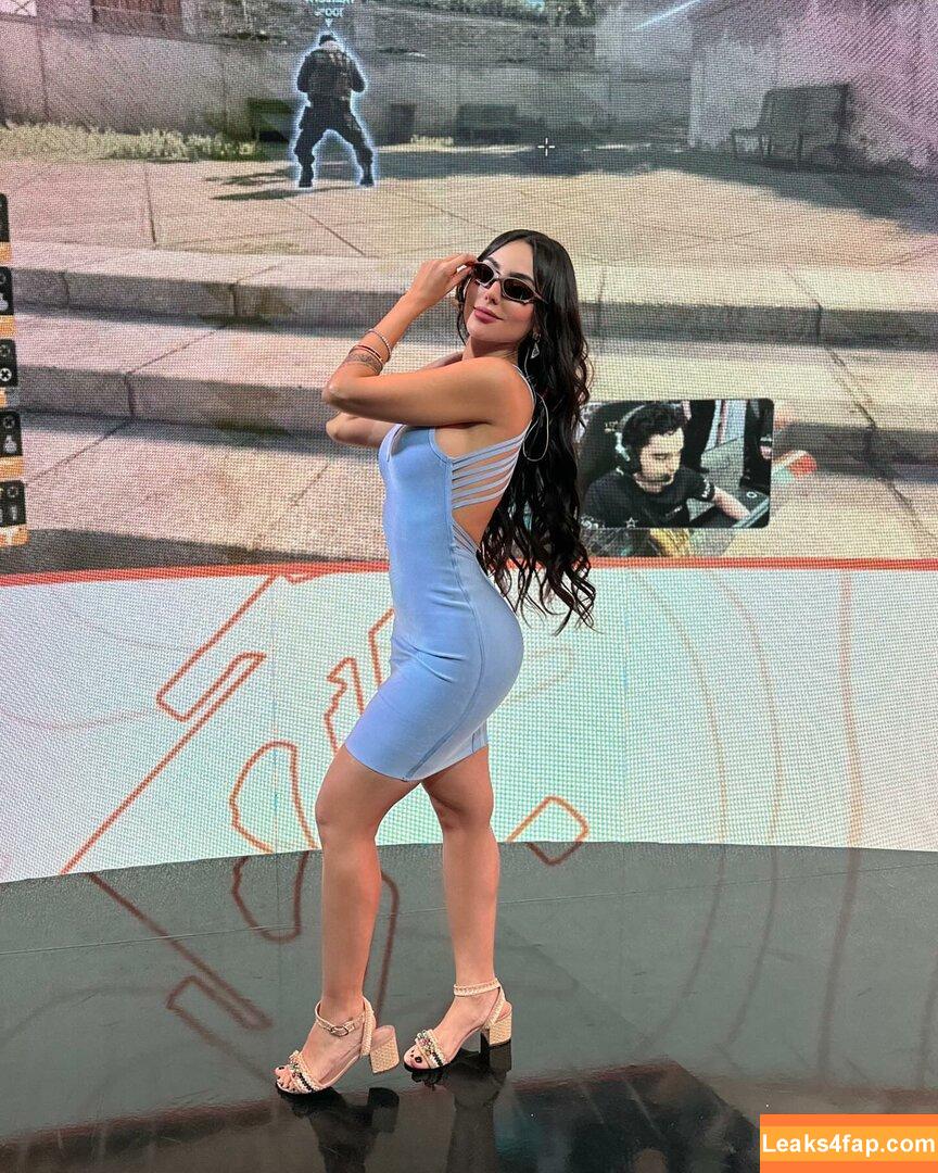 Nyvi Estephan / Discussão / nyviestephan leaked photo photo #1064