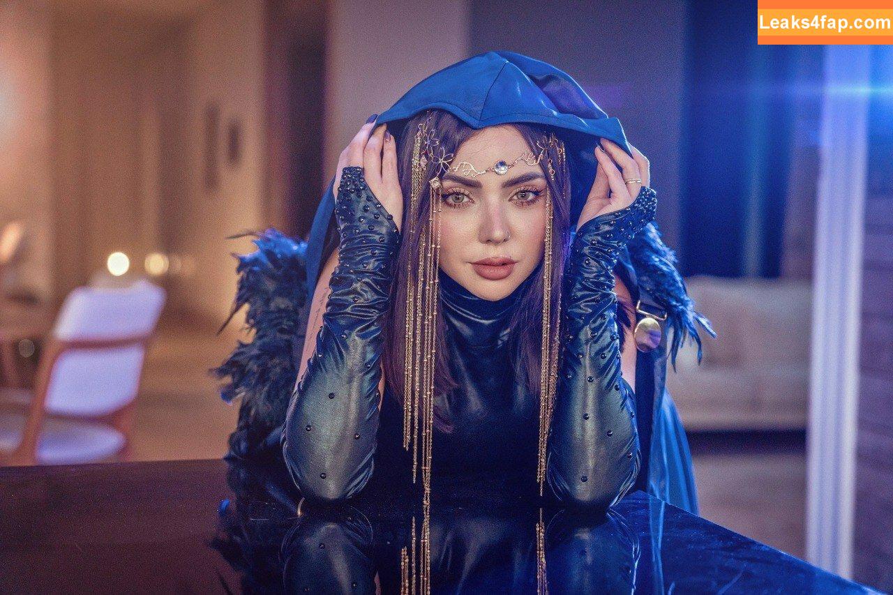 Nyvi Estephan / Discussão / nyviestephan leaked photo photo #1084