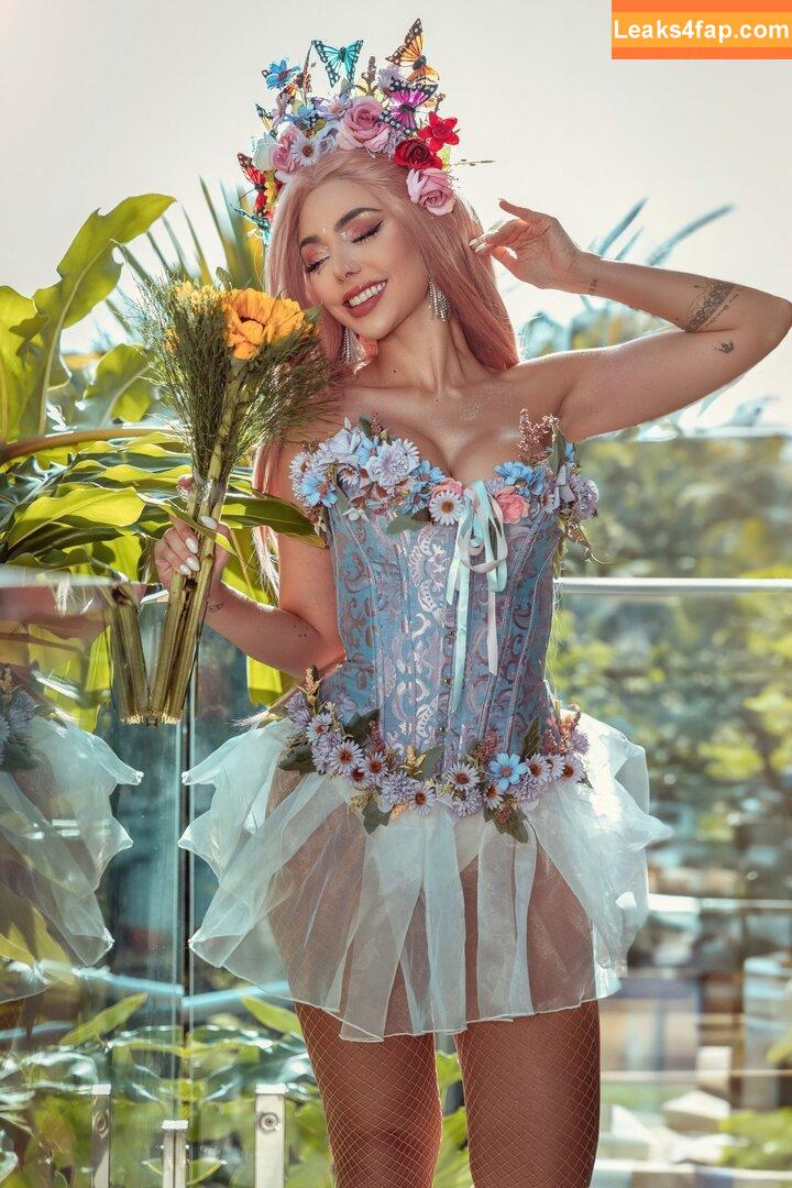 Nyvi Estephan / Discussão / nyviestephan leaked photo photo #1089