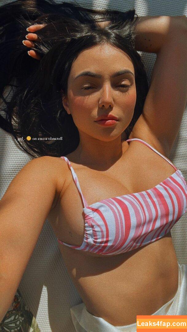 Nyvi Estephan / Discussão / nyviestephan leaked photo photo #1159