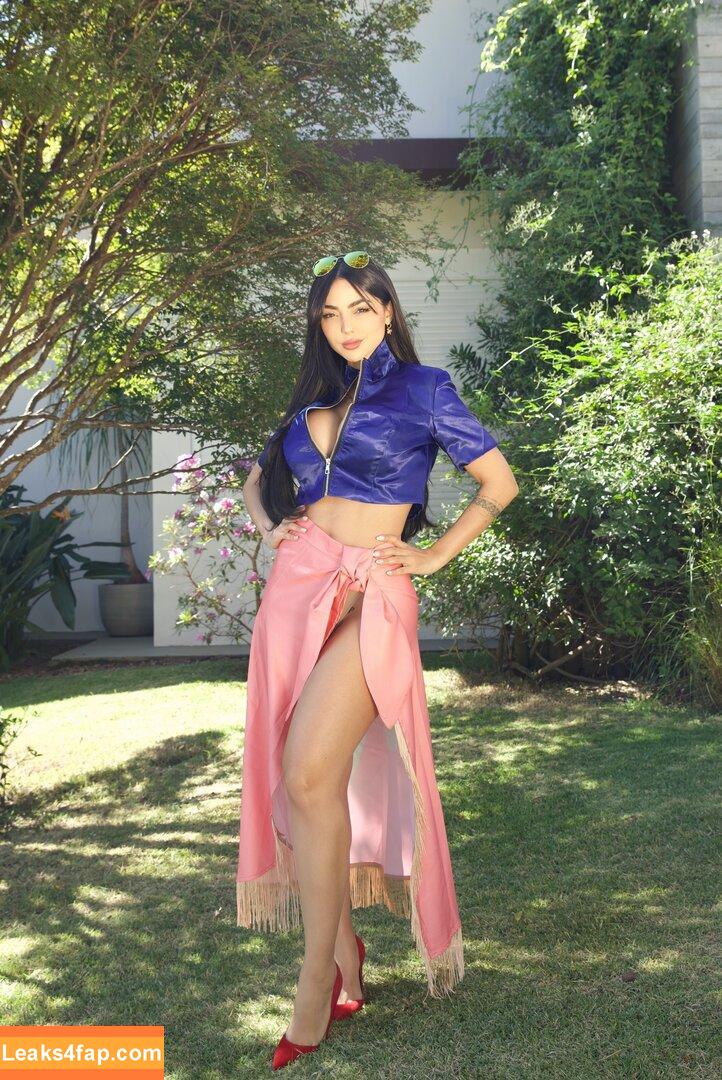 Nyvi Estephan / Discussão / nyviestephan leaked photo photo #1212