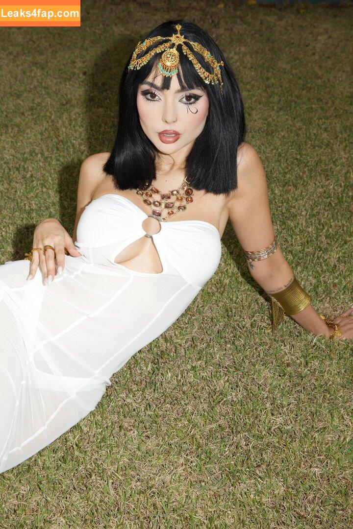 Nyvi Estephan / Discussão / nyviestephan leaked photo photo #1258