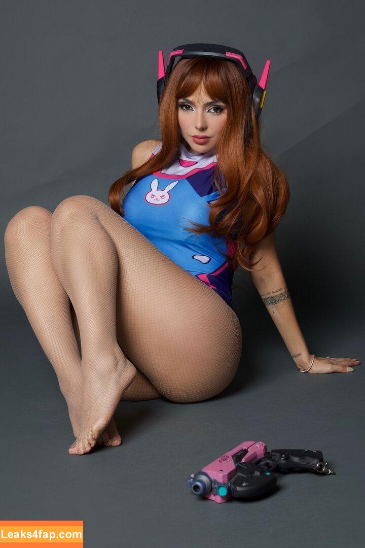 Nyvi Estephan / Discussão / nyviestephan leaked photo photo #1382
