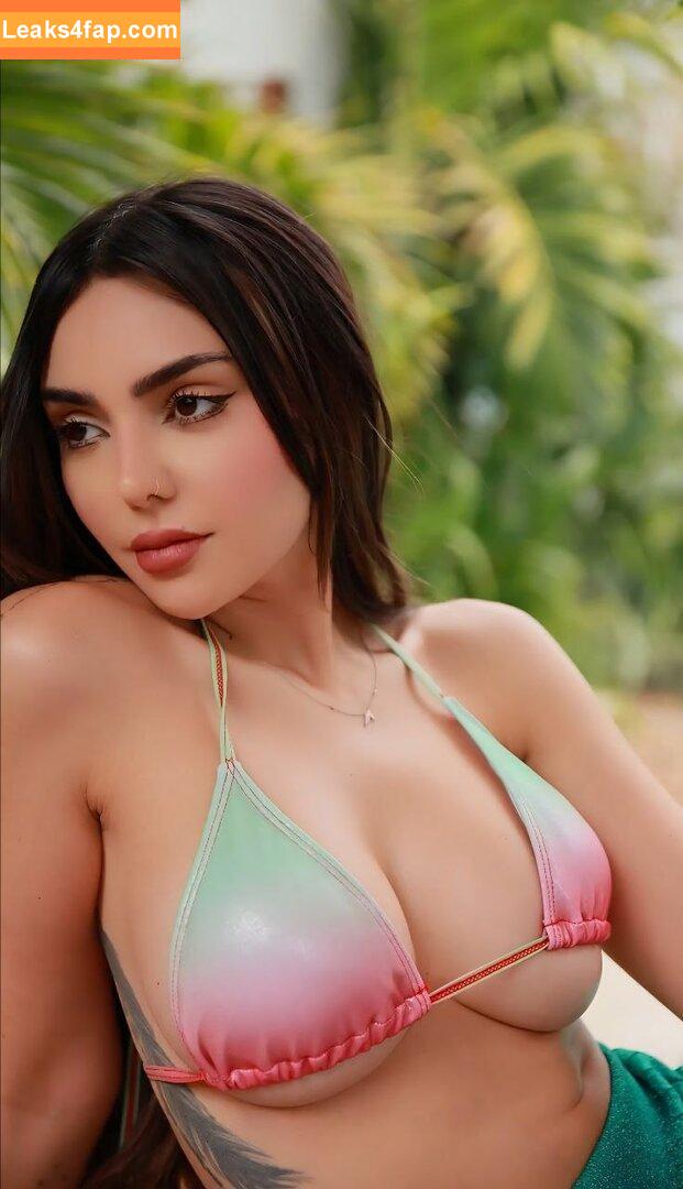 Nyvi Estephan / Discussão / nyviestephan leaked photo photo #1716