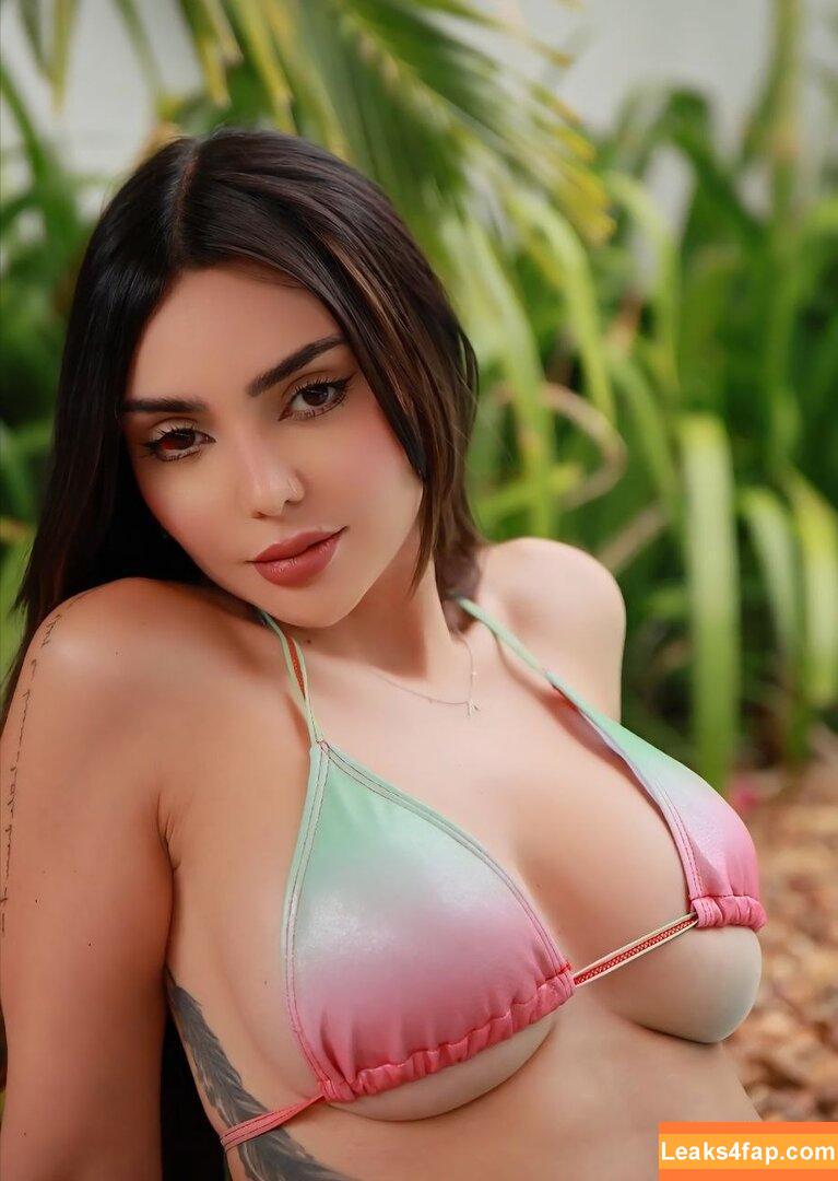 Nyvi Estephan / Discussão / nyviestephan leaked photo photo #1719