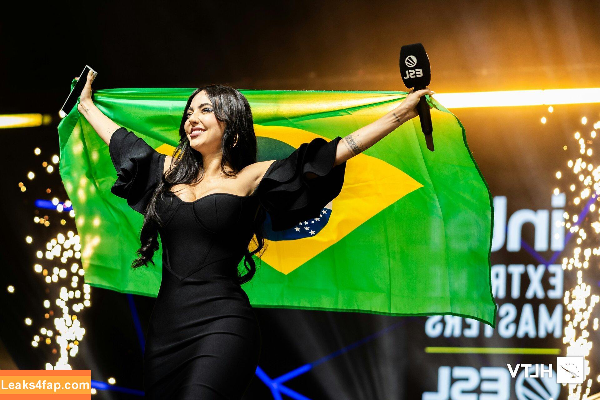 Nyvi Estephan / Discussão / nyviestephan leaked photo photo #1748