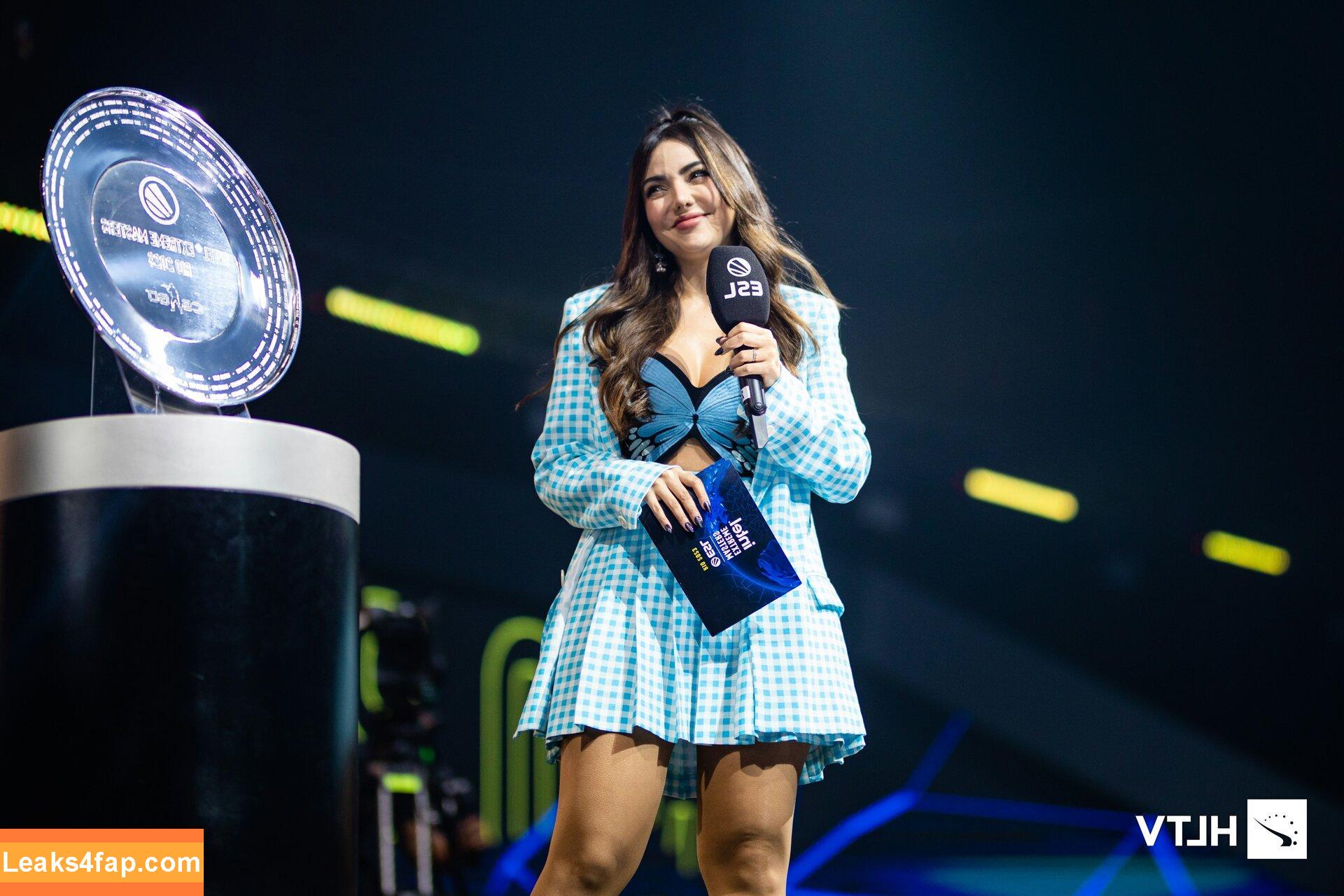 Nyvi Estephan / Discussão / nyviestephan leaked photo photo #1753