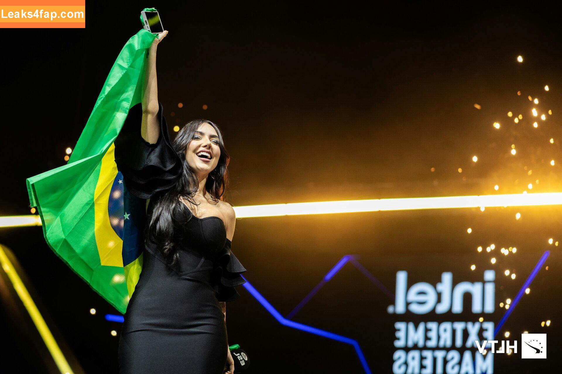 Nyvi Estephan / Discussão / nyviestephan leaked photo photo #1759