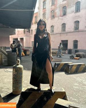 Nyvi Estephan photo #1026