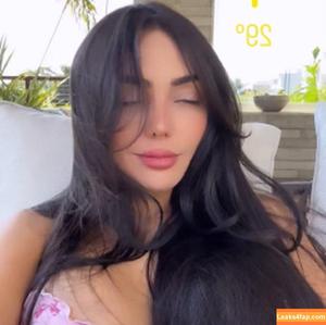 Nyvi Estephan photo #1152