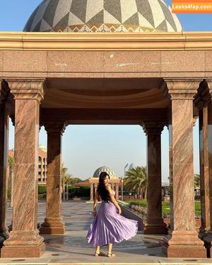 Nyvi Estephan photo #1171