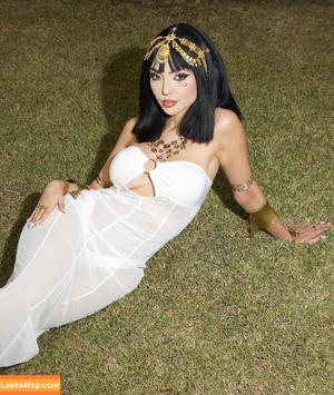 Nyvi Estephan photo #1274