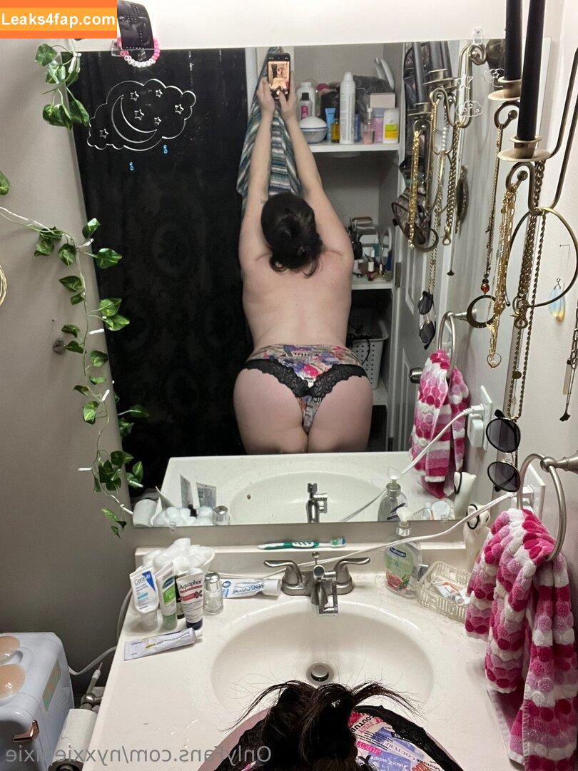 nyxxiepixie /  leaked photo photo #0012