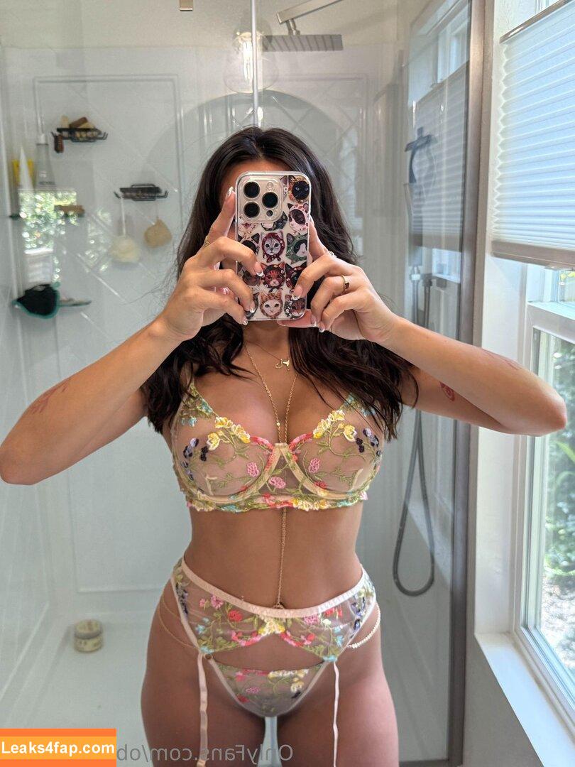 Observing Lala /  leaked photo photo #0005