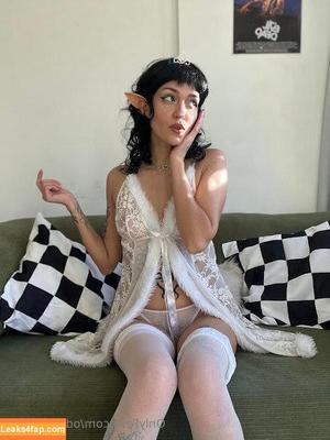 odd-gwenny photo #0030