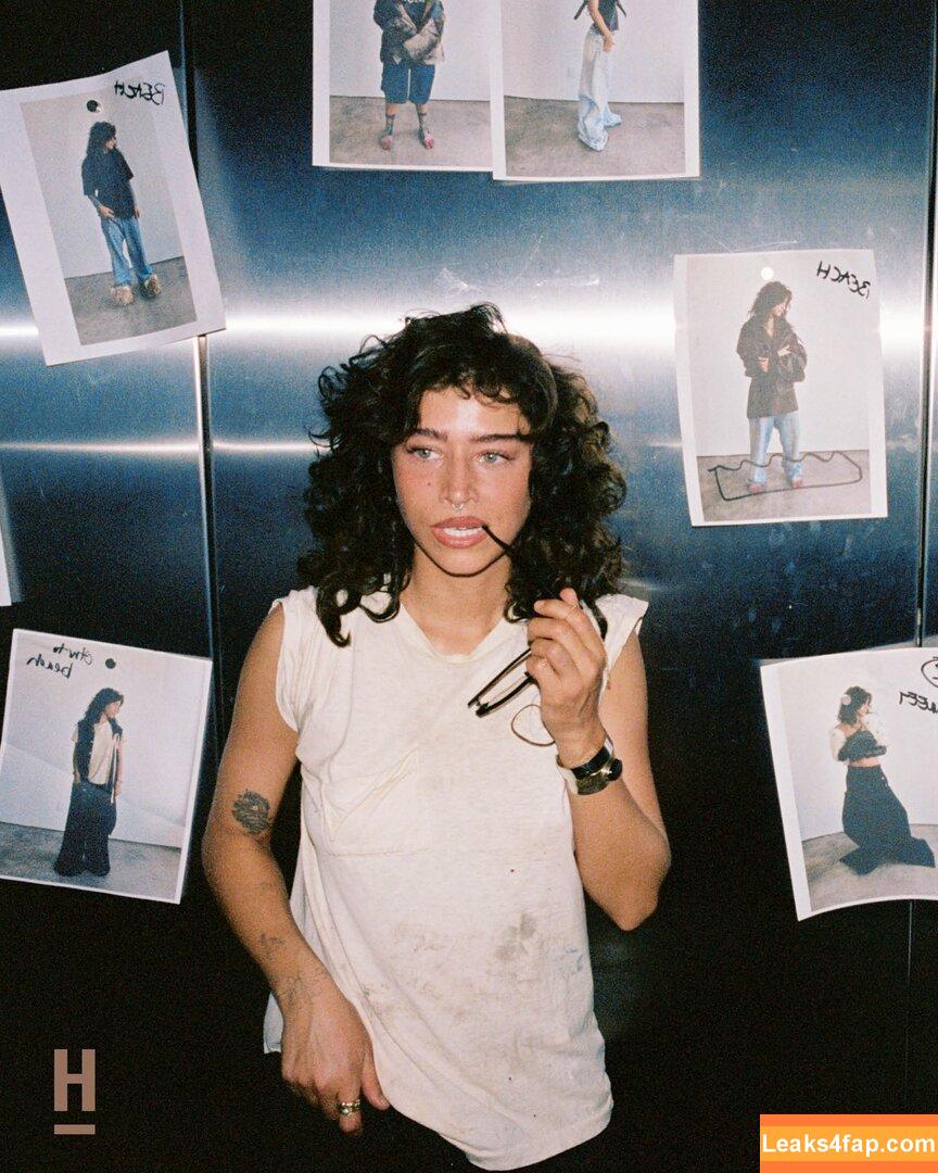 Odessa A’zion / https: / odessaazion leaked photo photo #0020