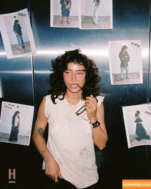 Odessa A’zion photo #0020