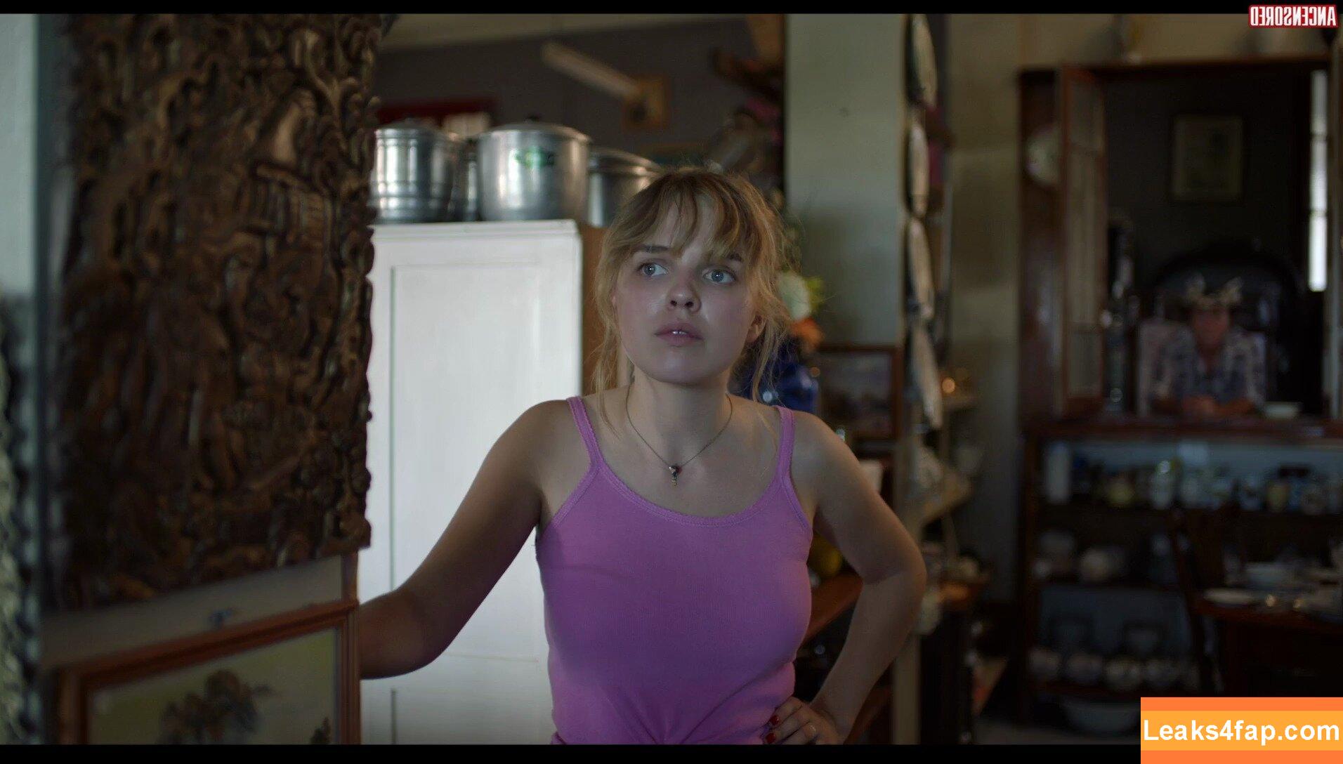 Odessa Young / ohthatsodessa leaked photo photo #0025