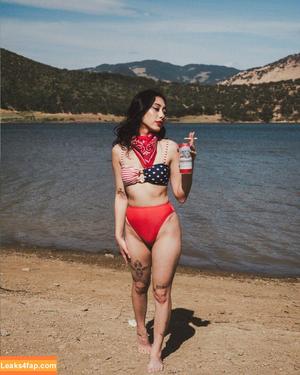 odetovenus photo #0005