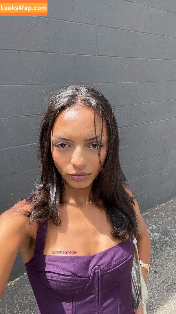 Official.Anaiis / React girl leaked photo photo #0097