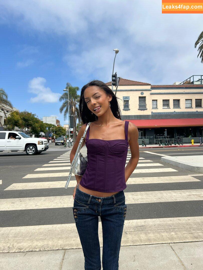 Official.Anaiis / React girl leaked photo photo #0099