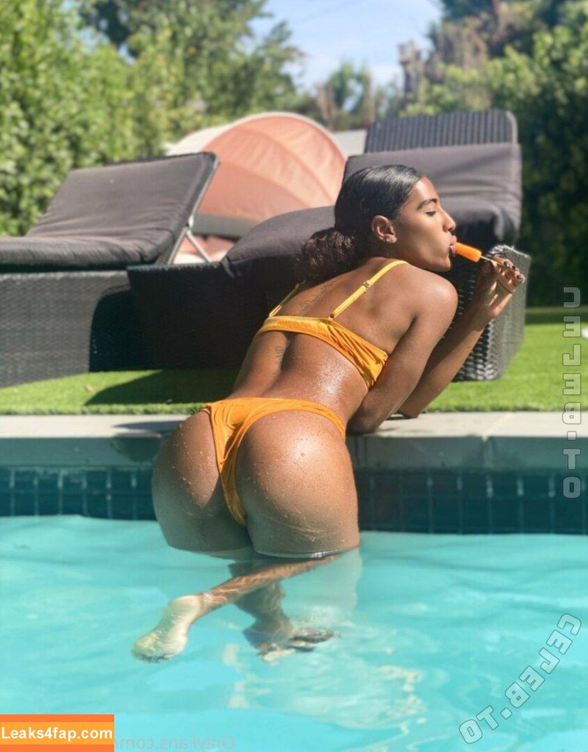 Official Janina / JaNinaWorld / OFFICIALJANINAOfficial_JaNina / https: / official_janina слитое фото фото #0109