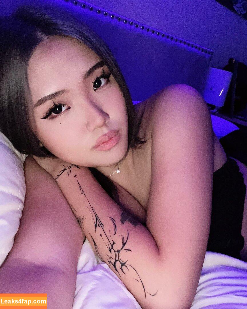 officialairlia / officialkylie leaked photo photo #0135