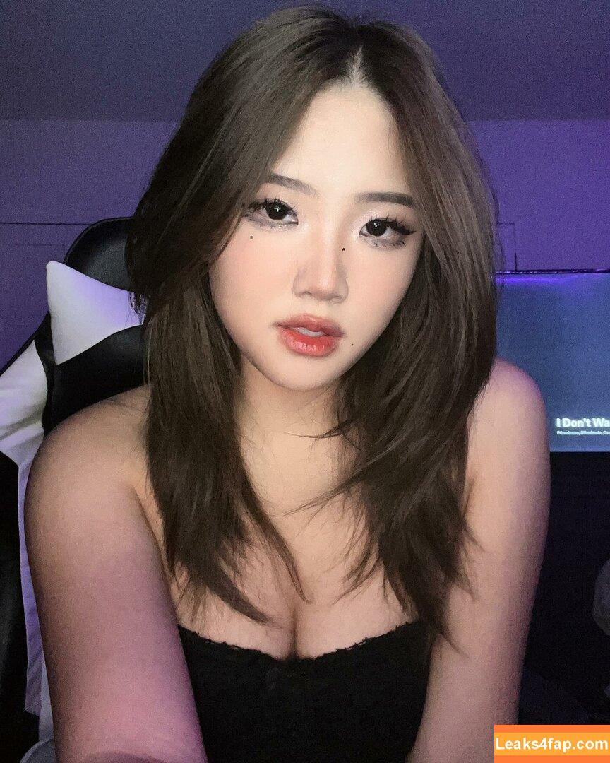 officialairlia / officialkylie leaked photo photo #0141