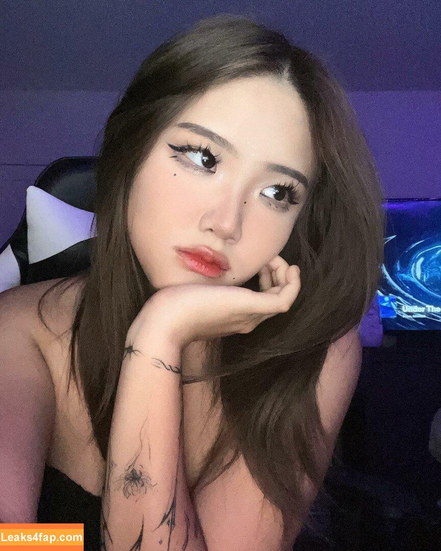 officialairlia / officialkylie leaked photo photo #0142