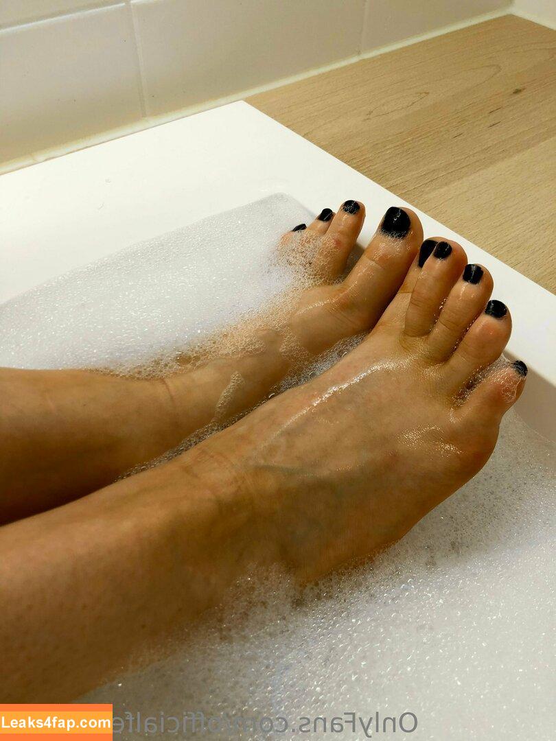 officialfeetforfun / officialeman__ leaked photo photo #0041