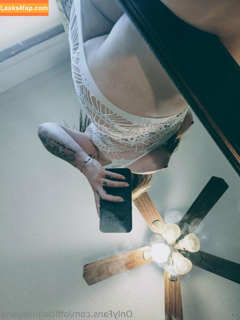 officialjulieyang / julieee026 leaked photo photo #0009