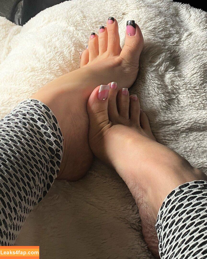 OGTwinkleToes / WaifuFeetMilk / og_twinkel_toes leaked photo photo #0002