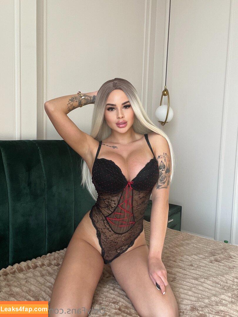 ohh_bella / Bella Cos / ohhbella__ leaked photo photo #0009