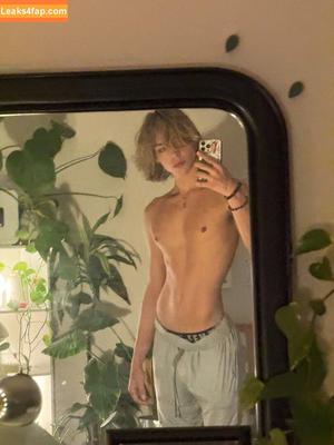 Okjohnnyboy photo #0002