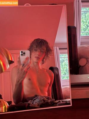 Okjohnnyboy photo #0003