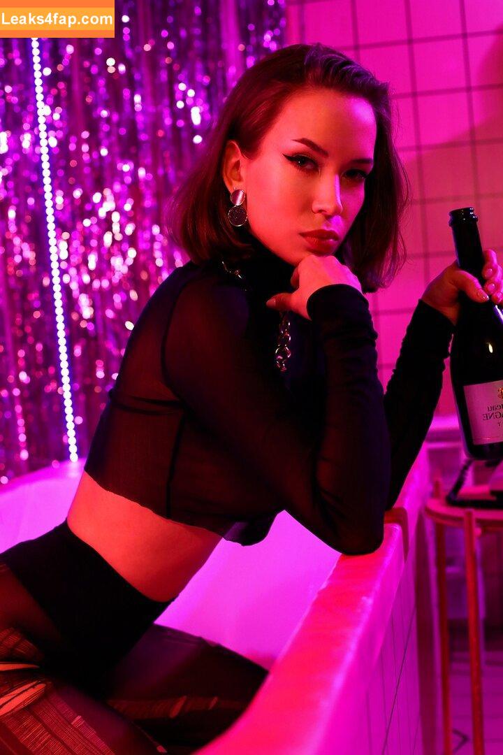 Oladushek11 / Natasha Roik leaked photo photo #0046