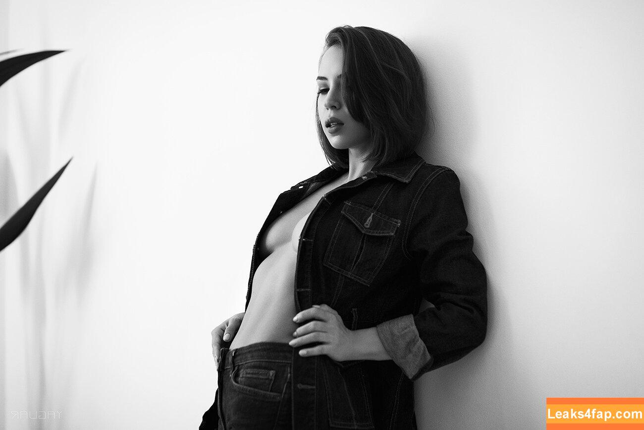 Oladushek11 / Natasha Roik leaked photo photo #0083