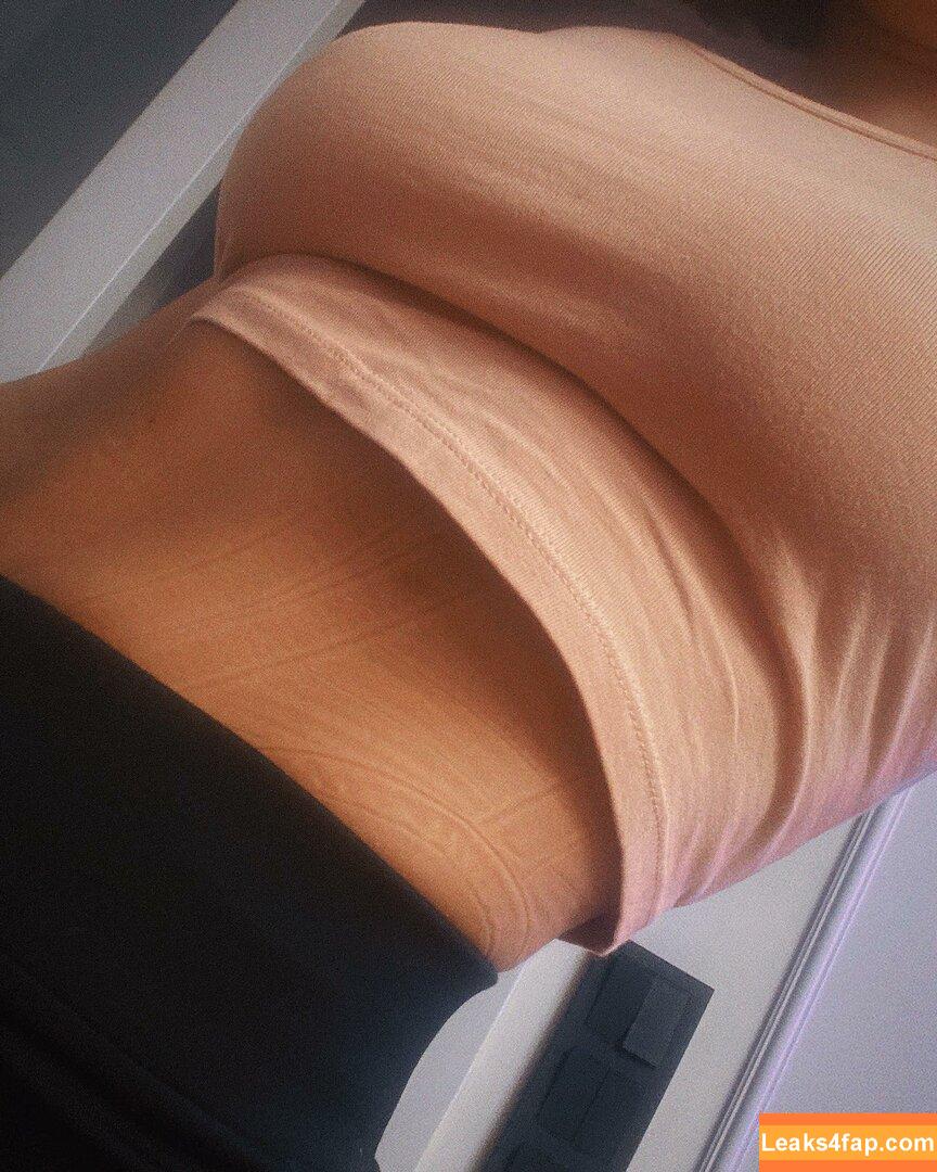 Oladushek11 / Natasha Roik leaked photo photo #0137