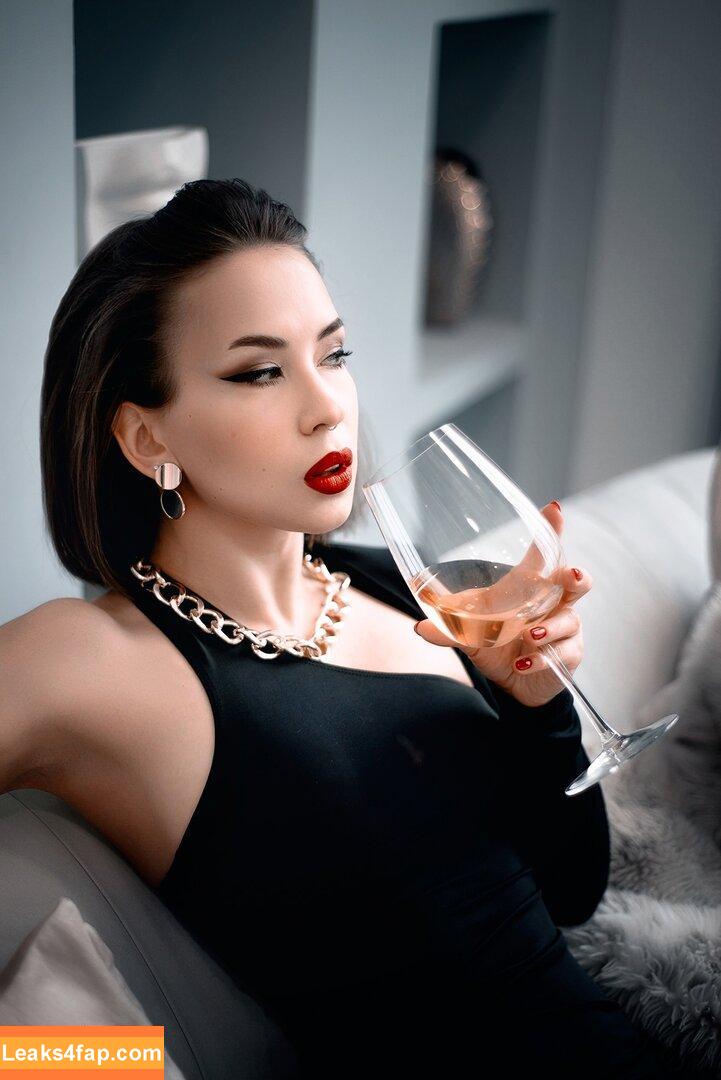 Oladushek11 / Natasha Roik leaked photo photo #0172