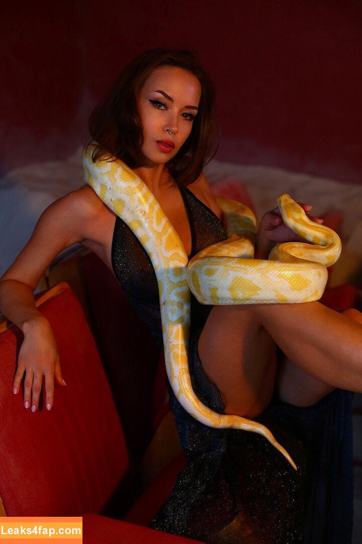 Oladushek11 / Natasha Roik leaked photo photo #0409