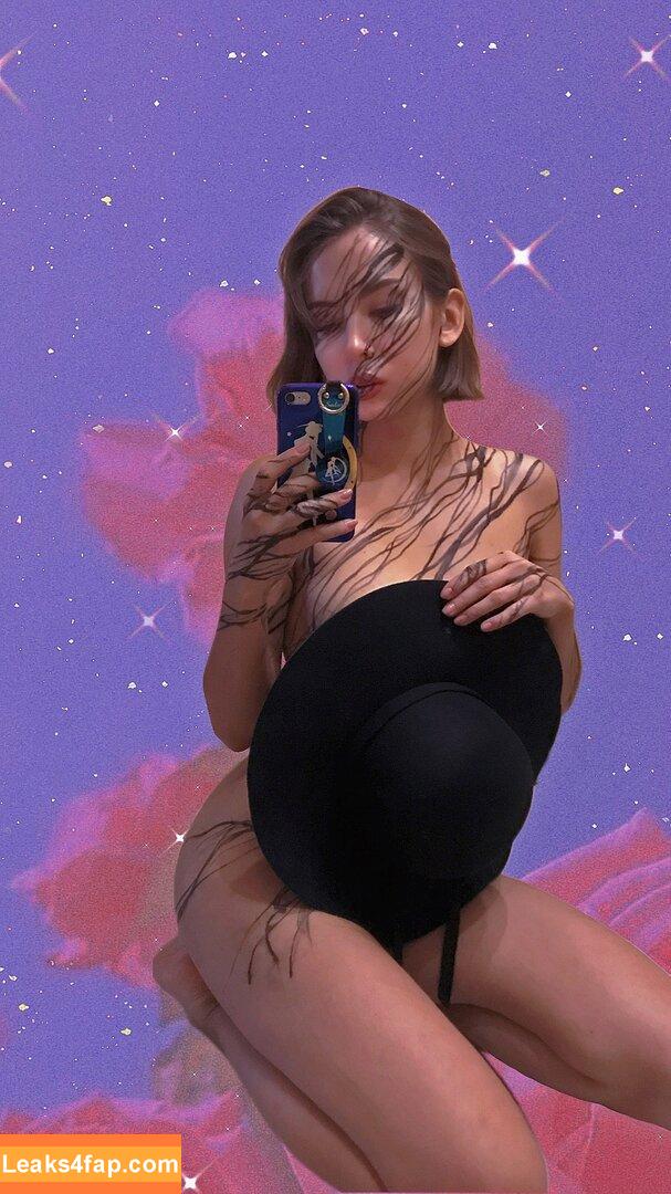 Oladushek11 / Natasha Roik leaked photo photo #0508