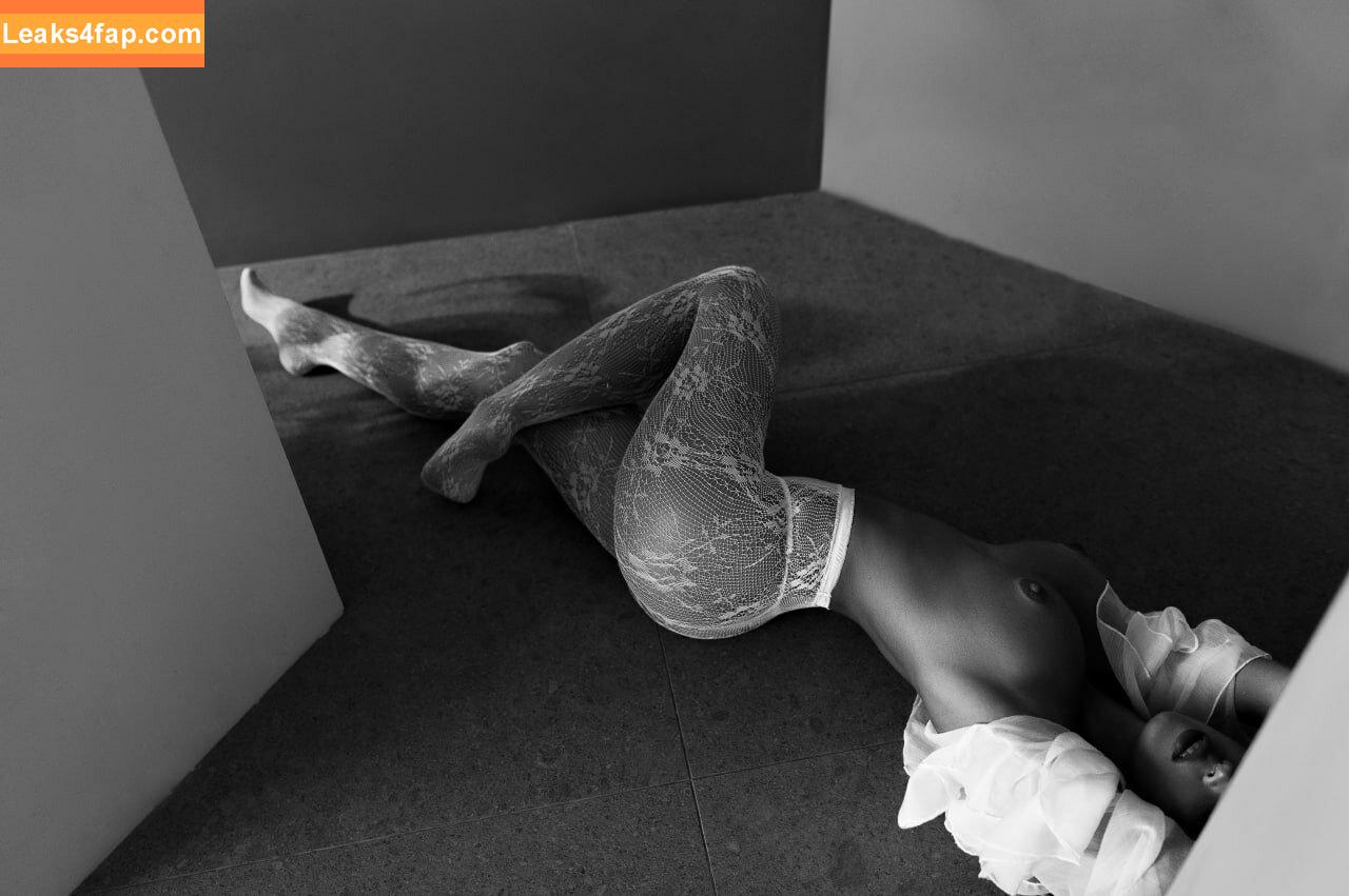 Oladushek11 / Natasha Roik leaked photo photo #0564