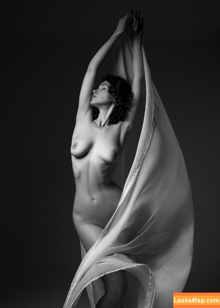 Oladushek11 / Natasha Roik leaked photo photo #0684