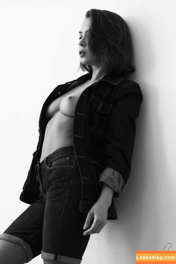 Oladushek11 / Natasha Roik leaked photo photo #1547