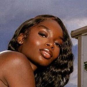 Olandria Carthen photo #0002