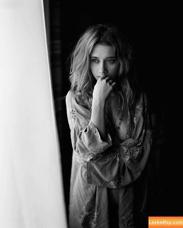 Olesya Rulin / olesia_dreams / olesyarulin leaked photo photo #0039