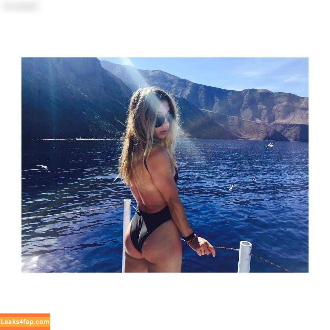 Olesya Rulin / olesia_dreams / olesyarulin leaked photo photo #0046